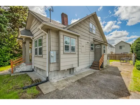 3801 NE 82nd Avenue Portland OR 97220