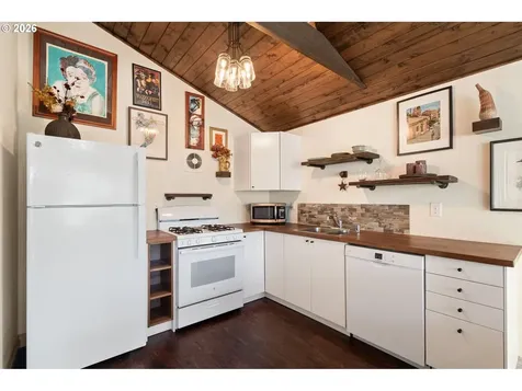 4301 NW Washington Street Vancouver WA 98660