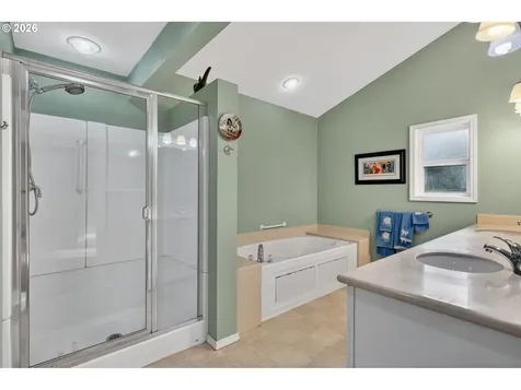11041 SW 45th Avenue Portland OR 97219