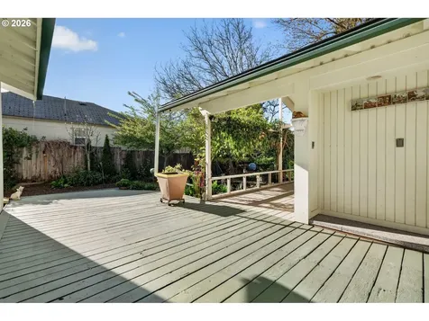 11041 SW 45th Avenue Portland OR 97219