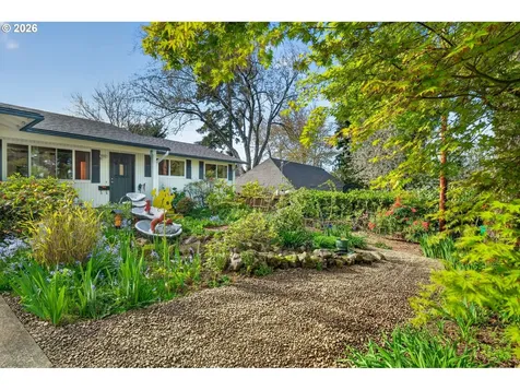 11041 SW 45th Avenue Portland OR 97219