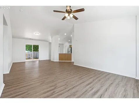 3047 Wallace Road NW Salem OR 97304