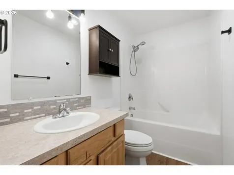 3047 Wallace Road NW Salem OR 97304