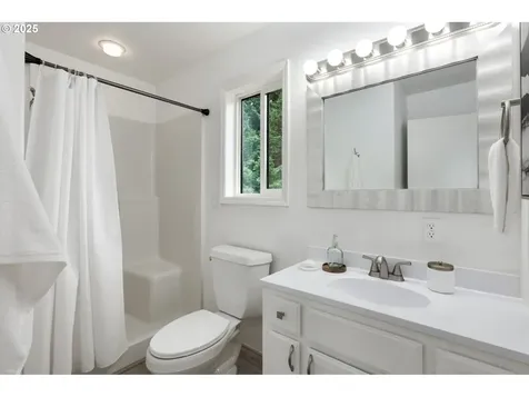 10093 SW Woodard Lane Portland OR 97223