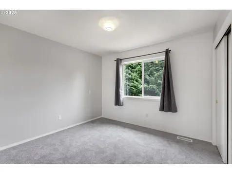 10093 SW Woodard Lane Portland OR 97223