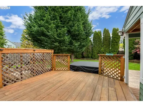 10093 SW Woodard Lane Portland OR 97223