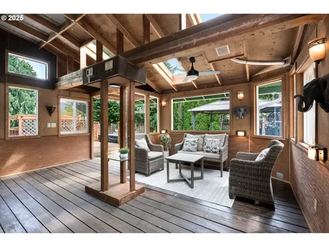 10093 SW Woodard Lane Portland OR 97223