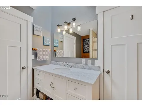1626 NE Regatta Way Lincoln City OR 97367