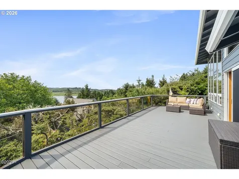 1626 NE Regatta Way Lincoln City OR 97367
