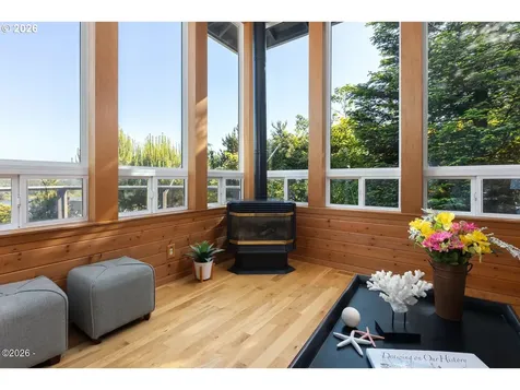 1626 NE Regatta Way Lincoln City OR 97367