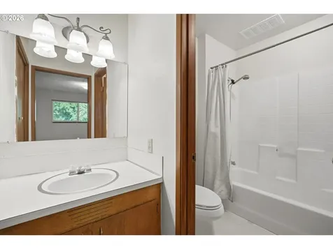 1422 SW Hensley Road Troutdale OR 97060