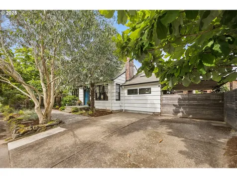 5909 N Curtis Avenue Portland OR 97217