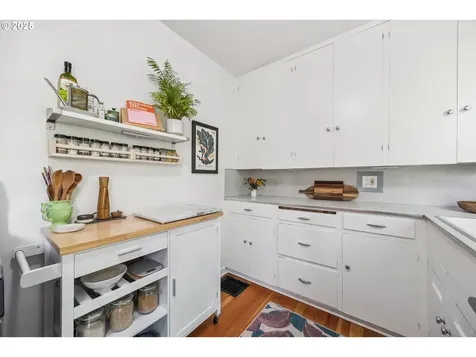 5909 N Curtis Avenue Portland OR 97217