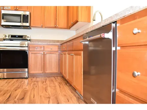 17210 SE Woodward Court Portland OR 97236