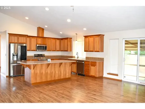 17210 SE Woodward Court Portland OR 97236