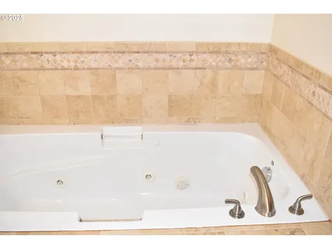 17210 SE Woodward Court Portland OR 97236