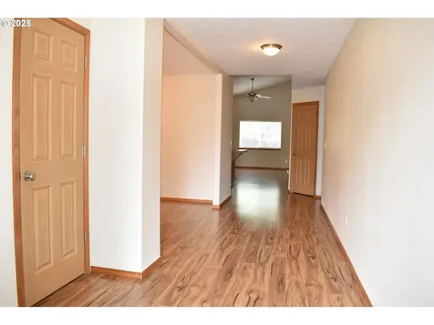 17210 SE Woodward Court Portland OR 97236