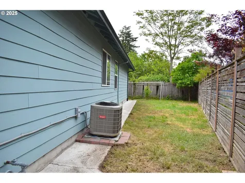 17210 SE Woodward Court Portland OR 97236