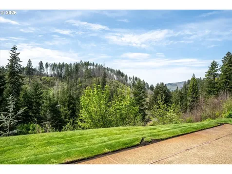 45947 N Gate Creek Road Vida OR 97488