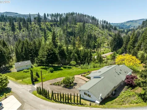 45947 N Gate Creek Road Vida OR 97488