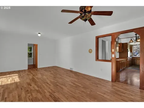 1115 SW Harbor Avenue Lincoln City OR 97367