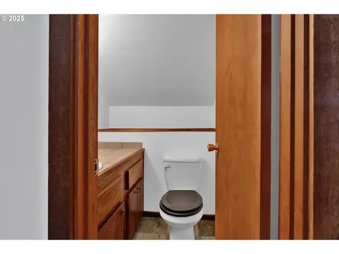 1115 SW Harbor Avenue Lincoln City OR 97367