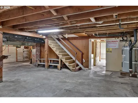 1115 SW Harbor Avenue Lincoln City OR 97367