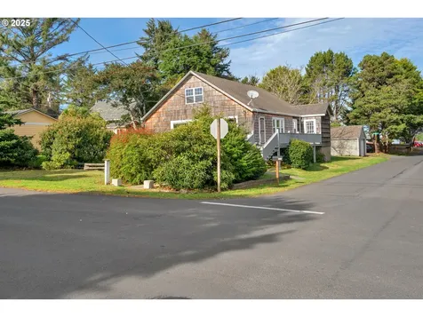 1115 SW Harbor Avenue Lincoln City OR 97367