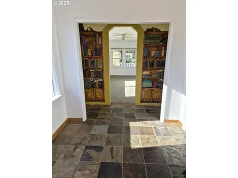 1115 SW Harbor Avenue Lincoln City OR 97367