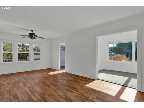 1115 SW Harbor Avenue Lincoln City OR 97367
