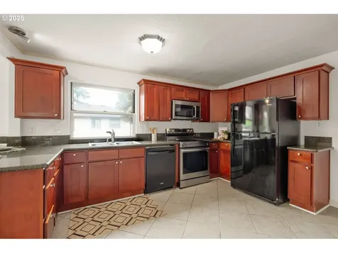 3804 SE 130th Avenue Portland OR 97236