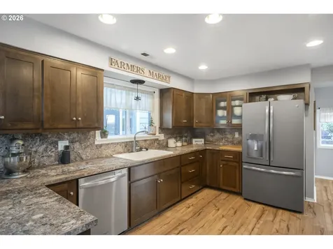 16784 Livesay Road Oregon City OR 97045