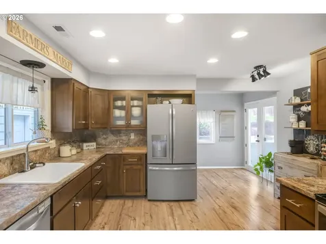 16784 Livesay Road Oregon City OR 97045