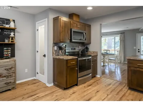 16784 Livesay Road Oregon City OR 97045