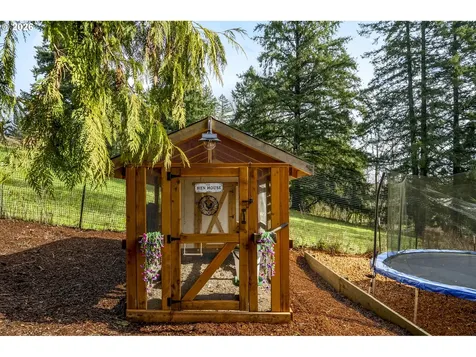 16784 Livesay Road Oregon City OR 97045
