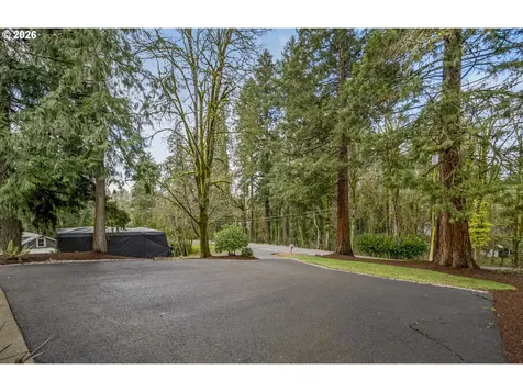 16784 Livesay Road Oregon City OR 97045