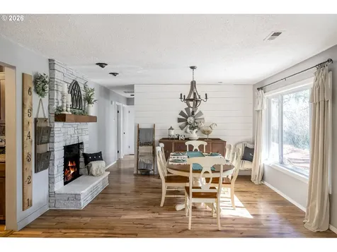 16784 Livesay Road Oregon City OR 97045