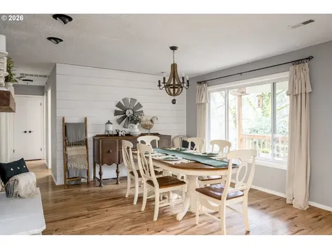 16784 Livesay Road Oregon City OR 97045