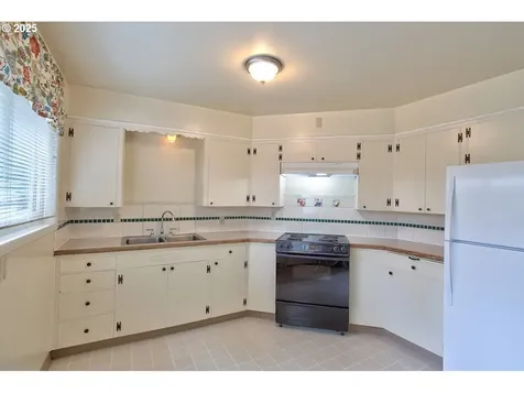 710 NE 69th Avenue Hillsboro OR 97124