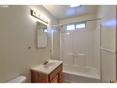 710 NE 69th Avenue Hillsboro OR 97124