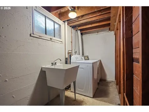 5205 SE Ramona Street Portland OR 97206
