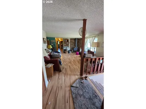 192 Reston Avenue Winston OR 97496