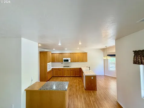 866 Jodee Lane Brookings OR 97415