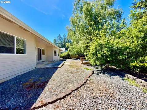 866 Jodee Lane Brookings OR 97415