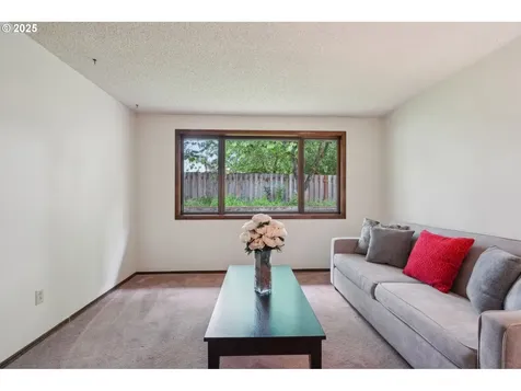 18225 Van Fleet Avenue Sandy OR 97055