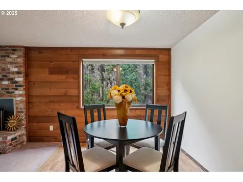 18225 Van Fleet Avenue Sandy OR 97055