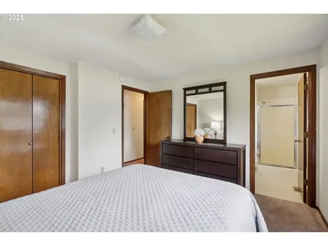18225 Van Fleet Avenue Sandy OR 97055