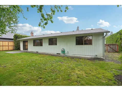 18225 Van Fleet Avenue Sandy OR 97055