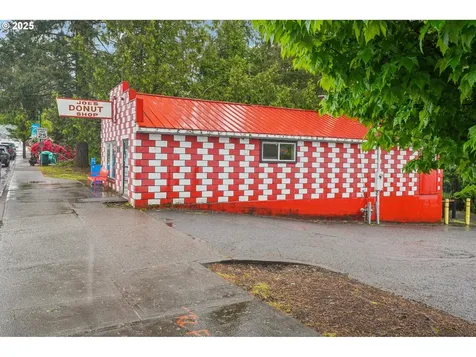 18225 Van Fleet Avenue Sandy OR 97055