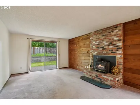 18225 Van Fleet Avenue Sandy OR 97055